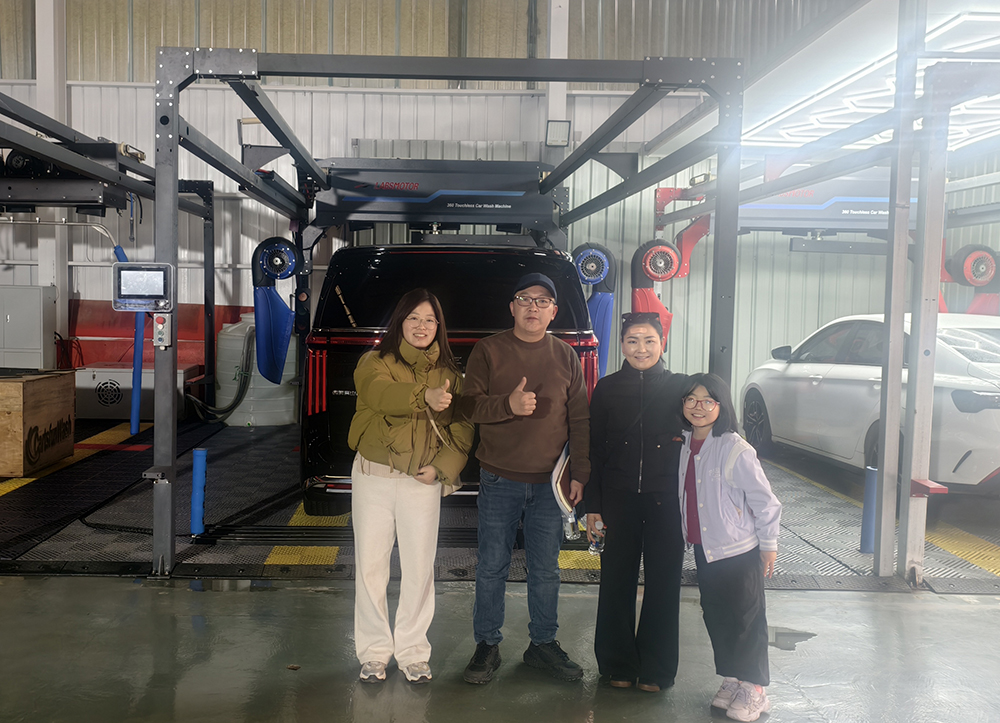 Mongolian Clients Visit Labsmotor Factory on January 4